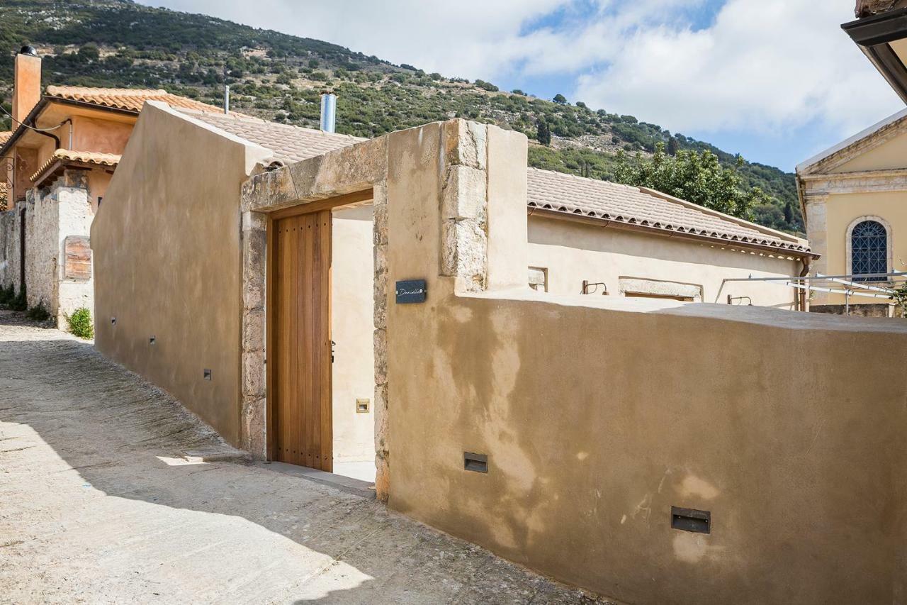 Villa Daniela - Saint Nikolas Retreat Faraklata Exterior foto